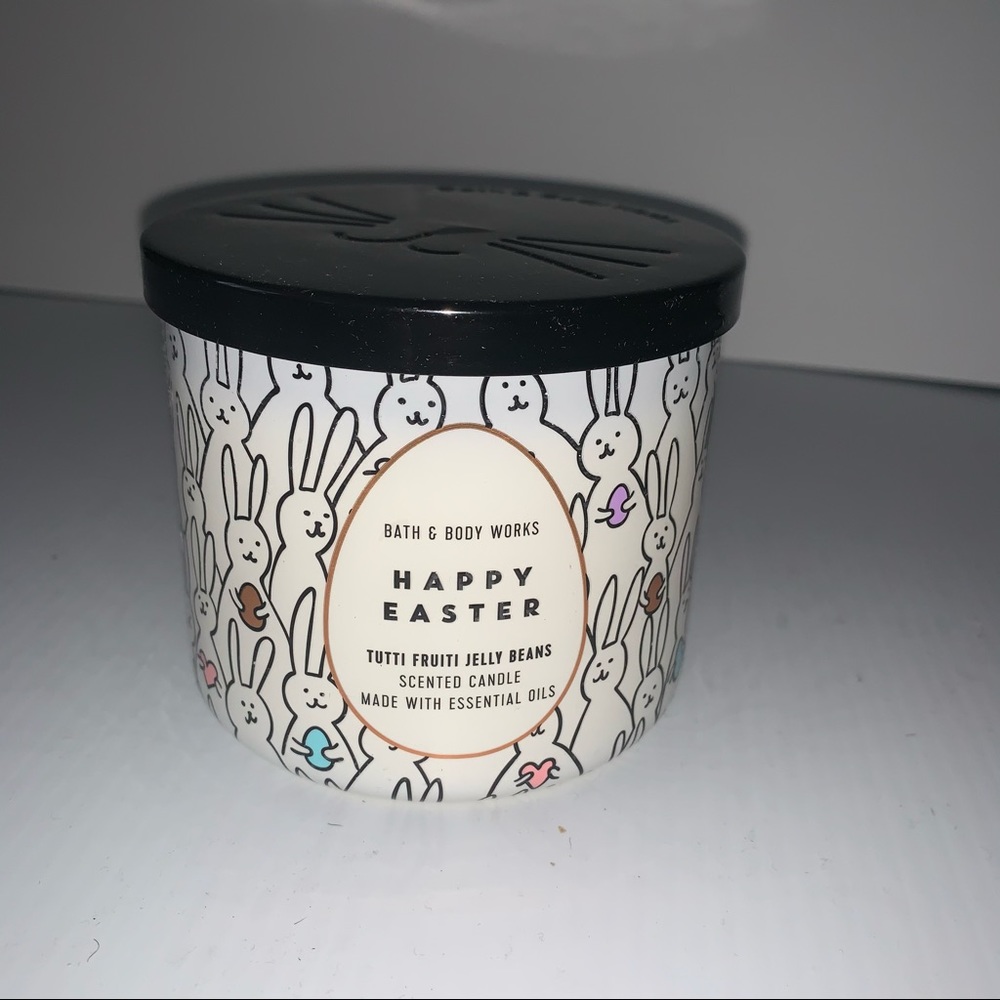 Bath & Body Works Happy Easter 3-Wick Candle - Picture 1 of 4